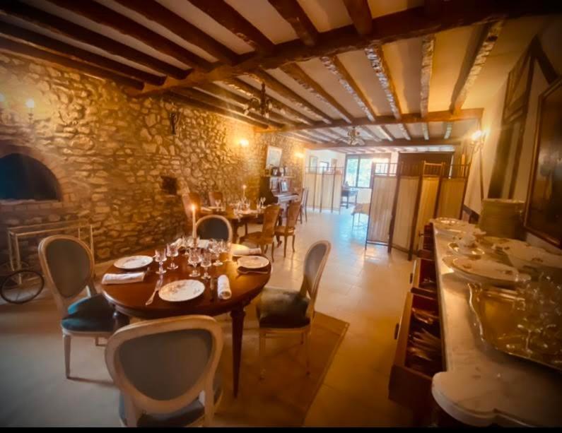 Auberge Du Chant Du Coq Anjouin Ngoại thất bức ảnh