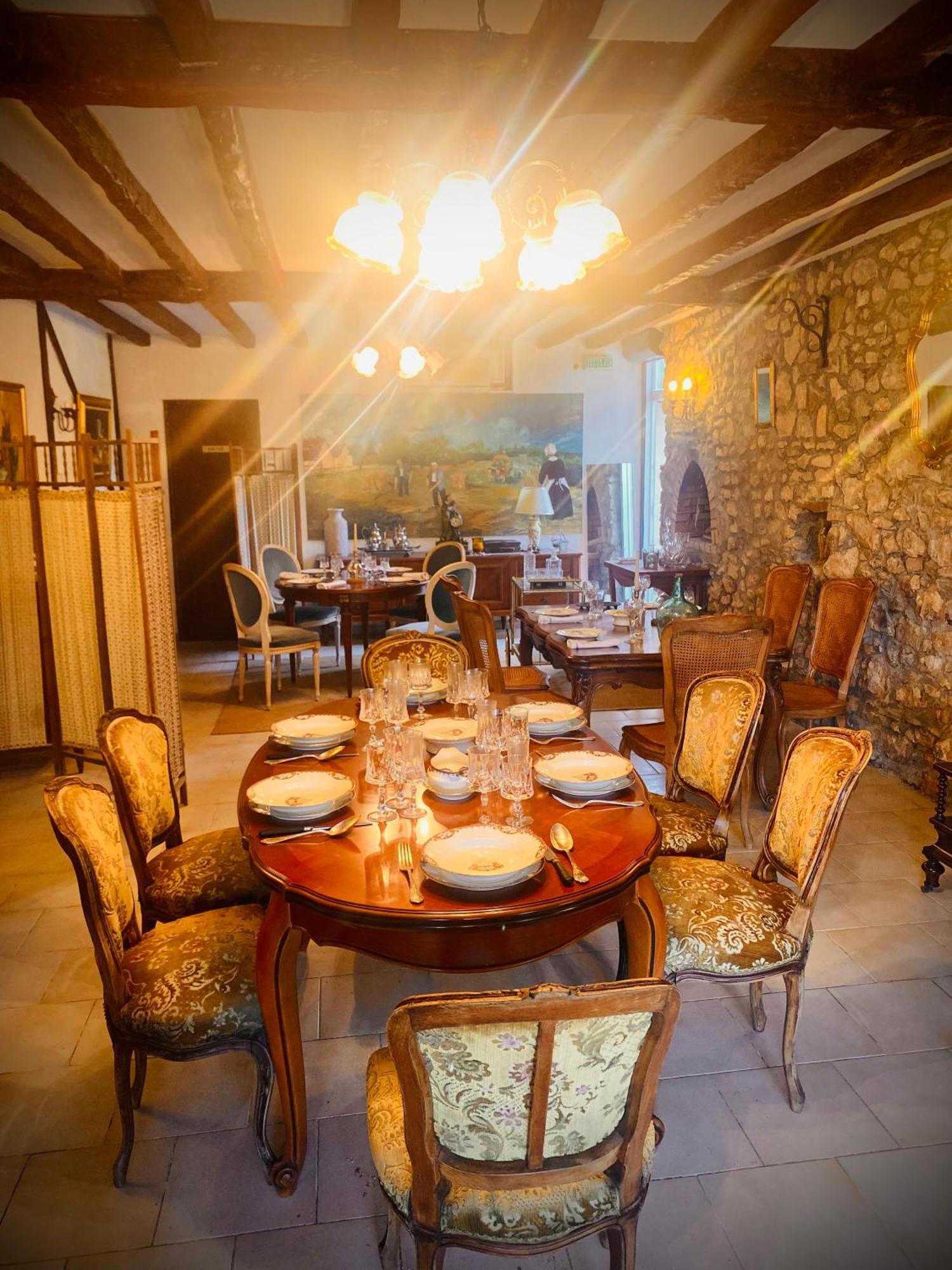 Auberge Du Chant Du Coq Anjouin Ngoại thất bức ảnh